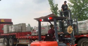 信阳 黄金麻冰裂纹，地铺石装车