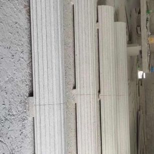 信阳 花岗岩厂家带你看白麻花岗岩门楼大柱柱皮