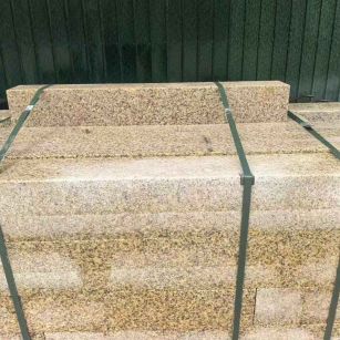 信阳 黄金麻花岗岩石材机切面栏杆料半成品