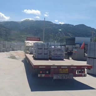 信阳 芝麻白仿形路沿石，直形路沿石