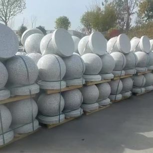信阳 白麻花岗岩石材圆球，石球，挡车球，隔离球，景观石球，风水球等