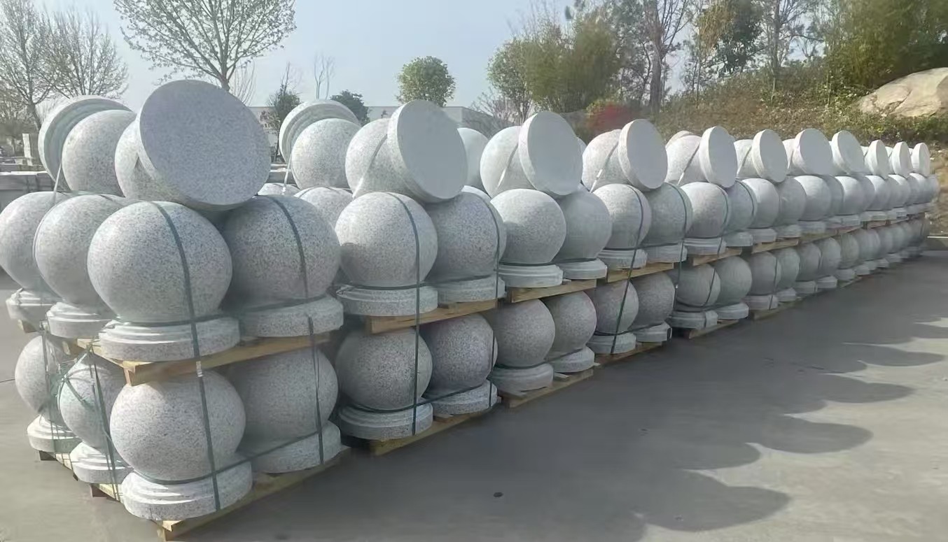 信阳 白麻花岗岩石材圆球，石球，挡车球，隔离球，景观石球，风水球等