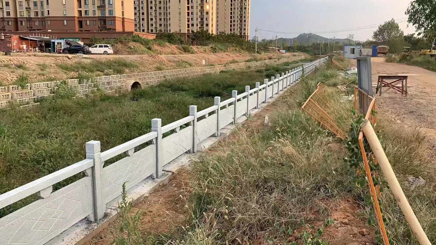 信阳 白麻河道栏杆效果展示图