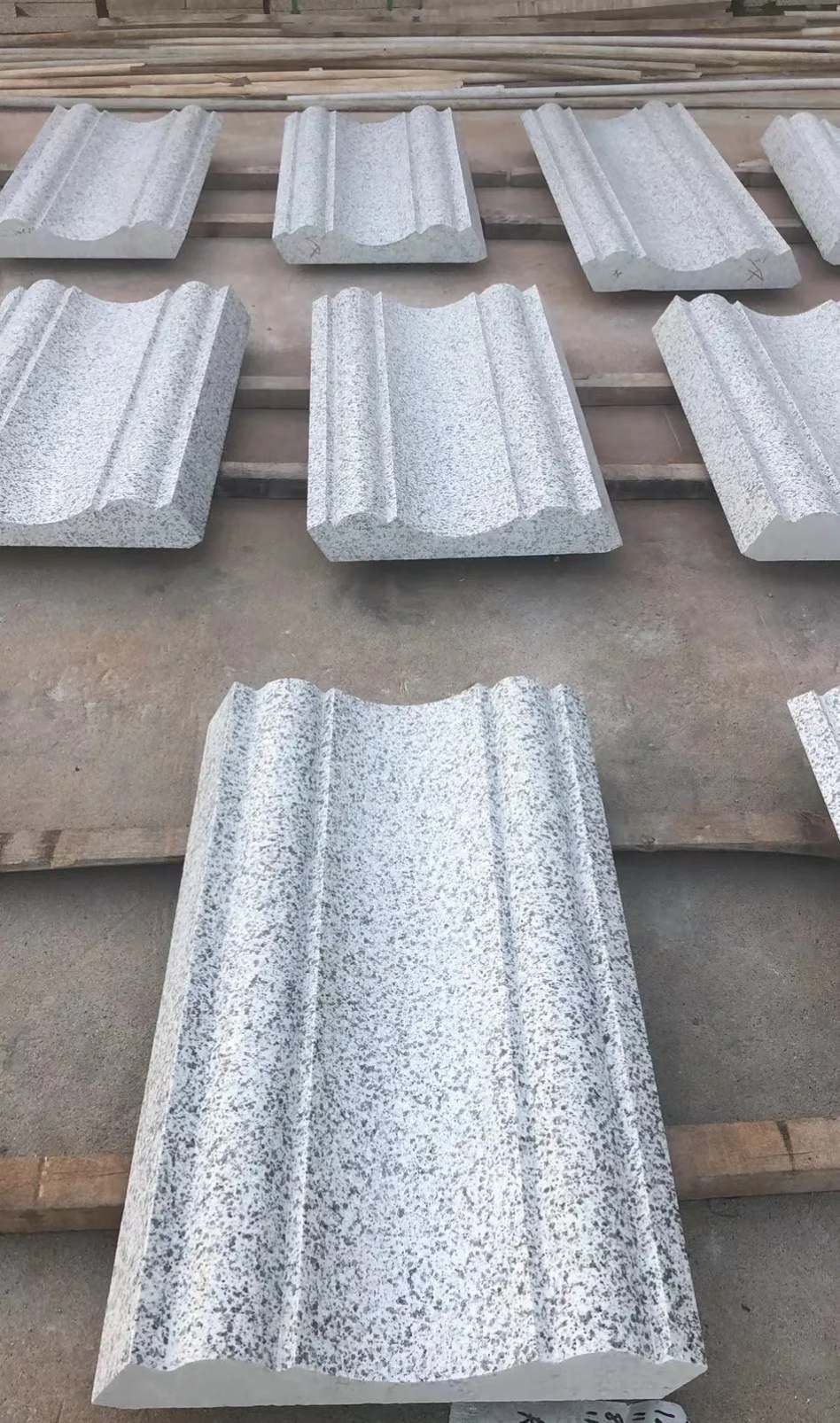 信阳 白麻花岗岩光面别墅线条