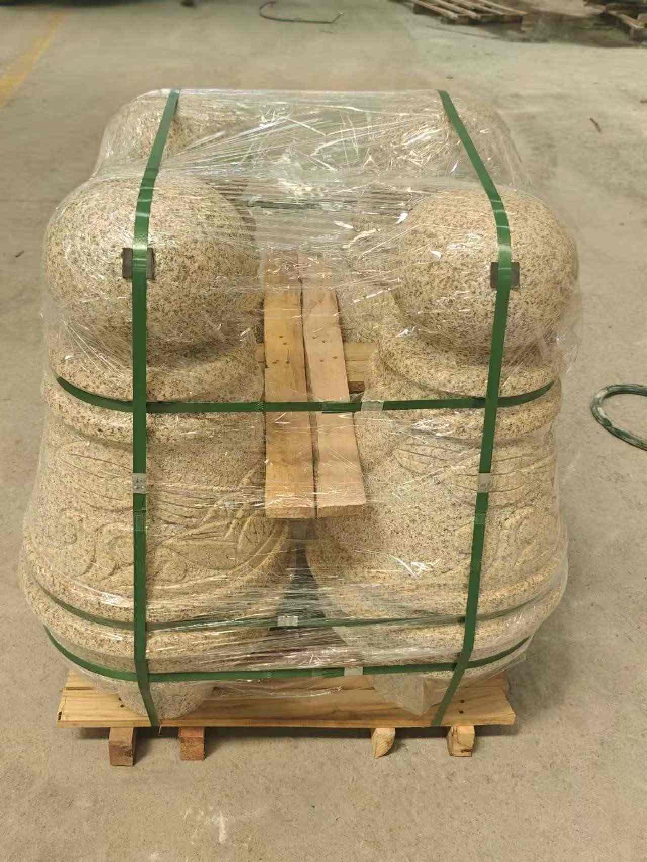 信阳 黄金麻异形定制雕花——棒棒糖挡车柱