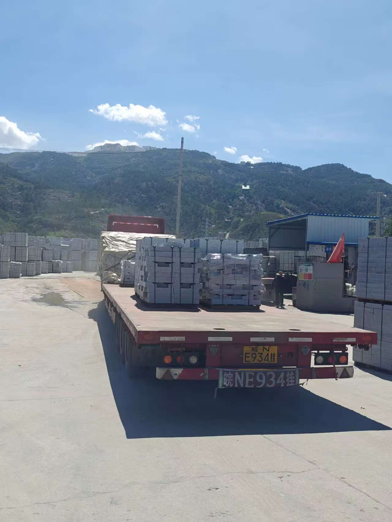 信阳 芝麻白仿形路沿石，直形路沿石