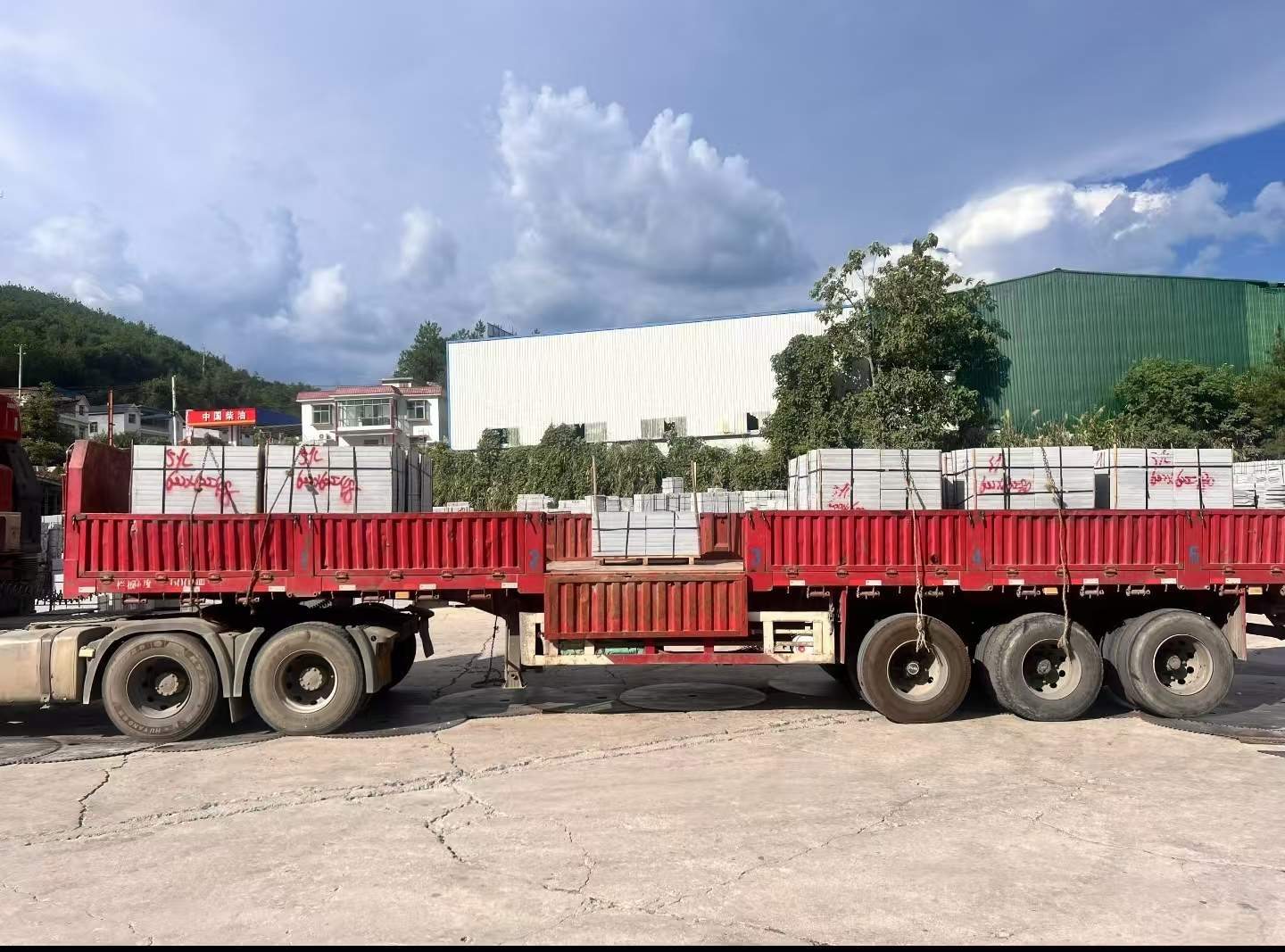 信阳 芝麻灰花岗岩地铺石出货日常