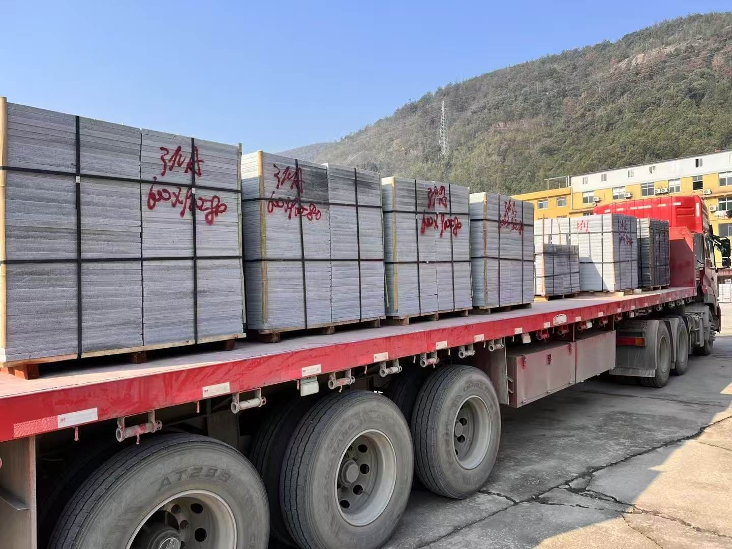 信阳 芝麻灰地铺石出货日常