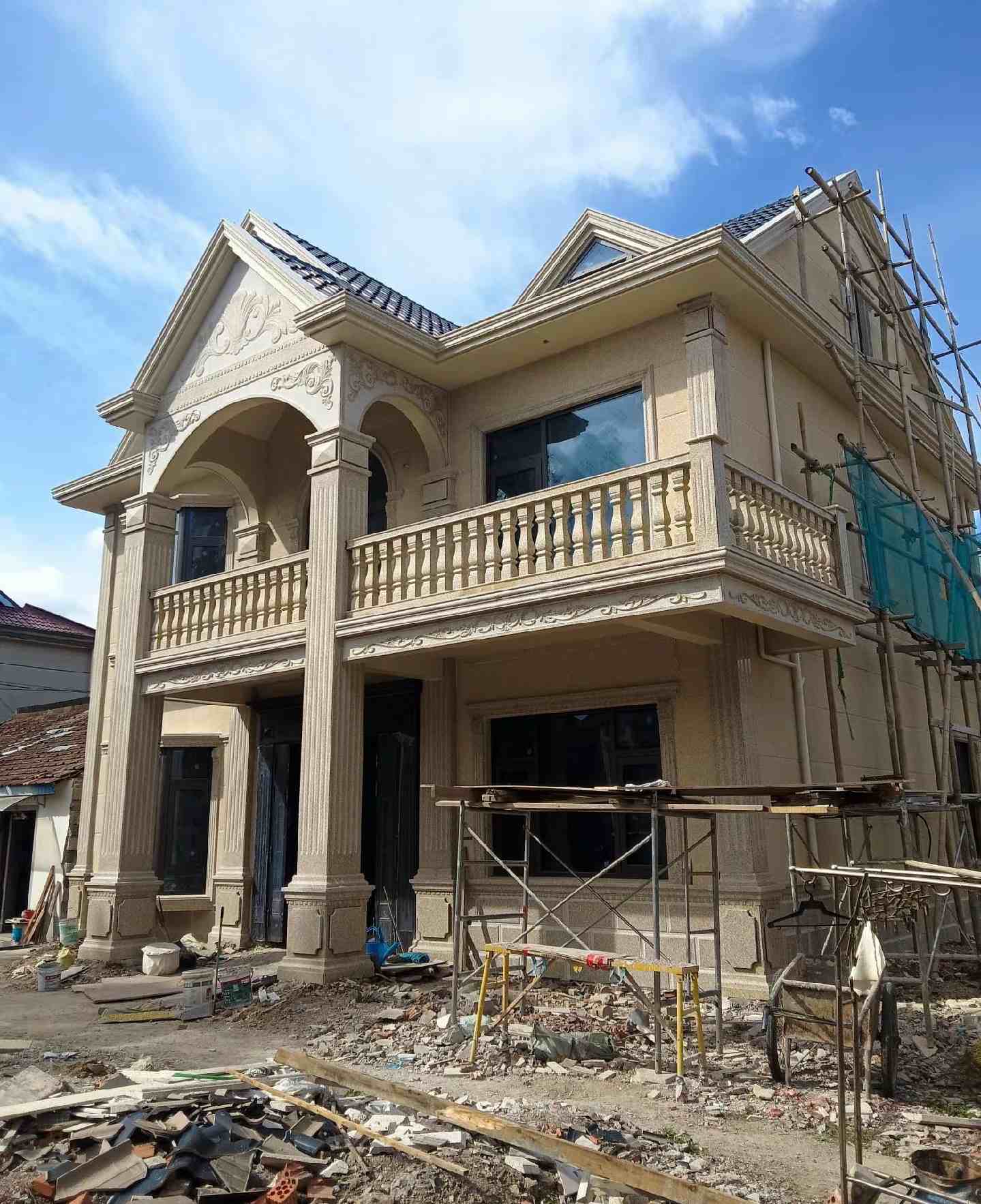 信阳 黄金麻花岗岩石材私人别墅雕花门楼柱阳台栏杆